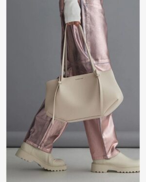 TRENDING NOW* Calla Tote Bag - Oat