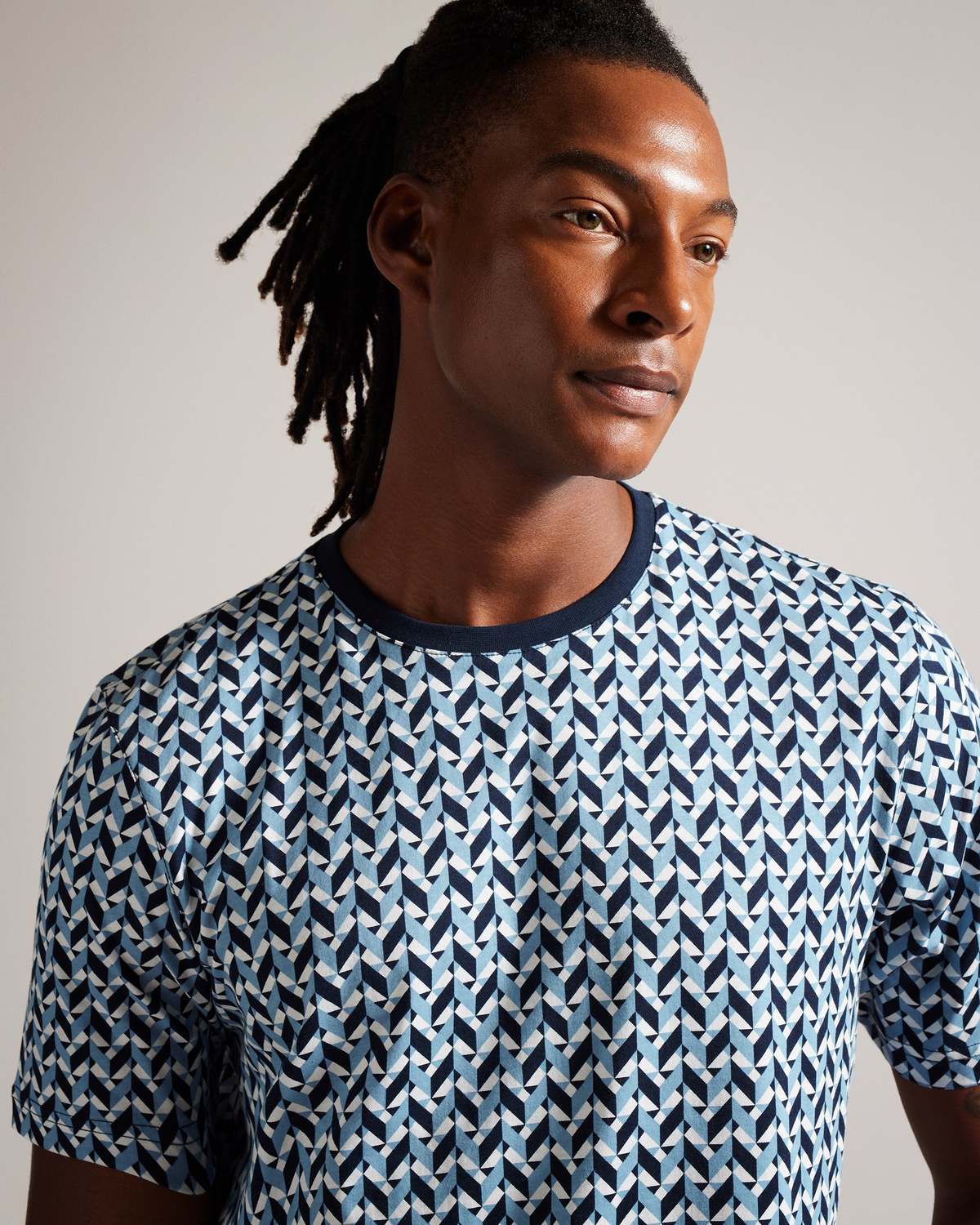 Ted Baker CHETEL SS Regular Geo Print Tshirt Men T-Shirts Lt-Blue