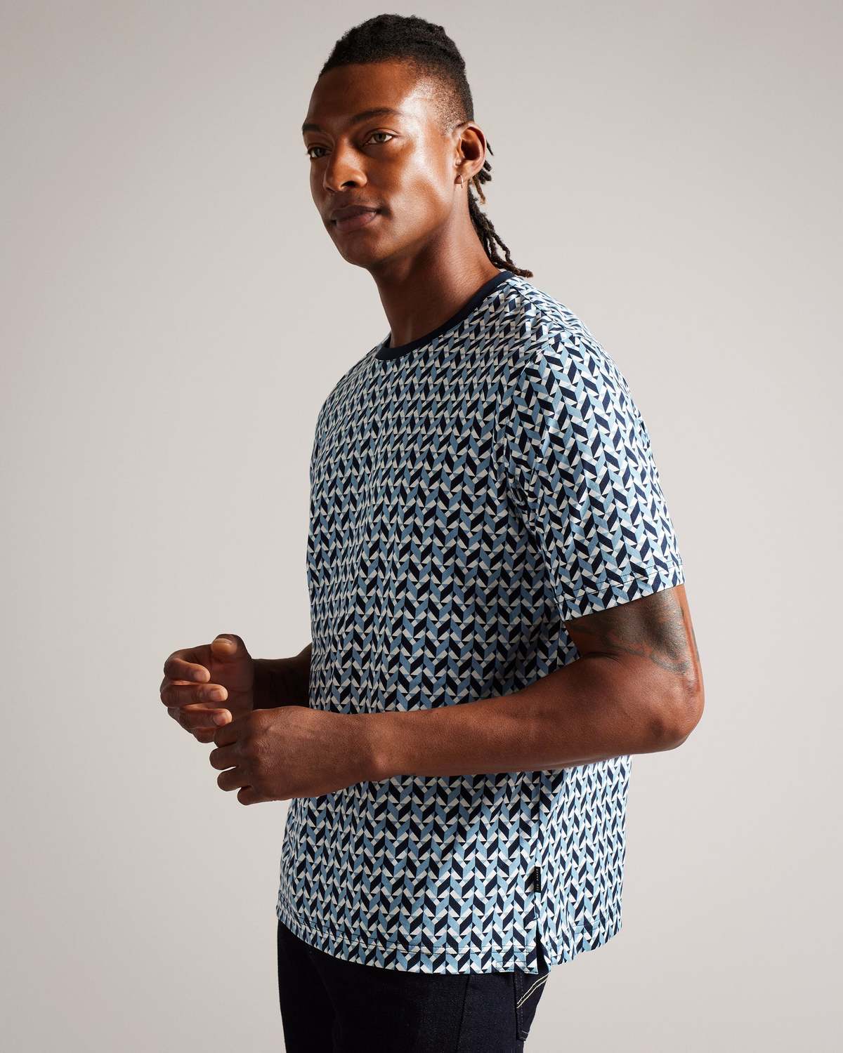 Ted Baker CHETEL SS Regular Geo Print Tshirt Men T-Shirts Lt-Blue - Image 2