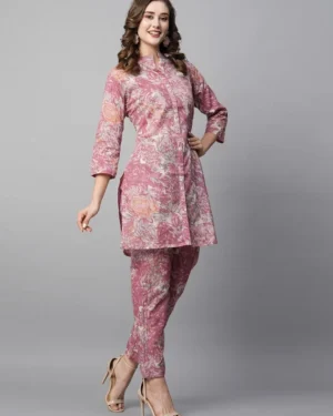 Women & Cotton Printed Straight Kurta With Pant